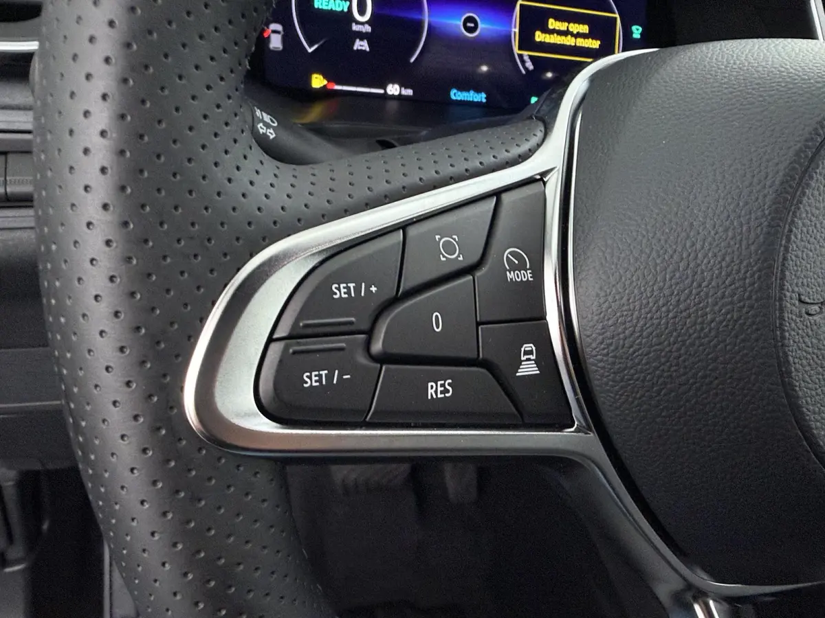 1.8 HEV First Edition €3.000 Korting | Google Build-in | rondom-camera | 19-inch lichtmetalen velgen | Stoelverwarming | Elektrische achterklep |Adaptieve Cruise control | MI-Pilot
