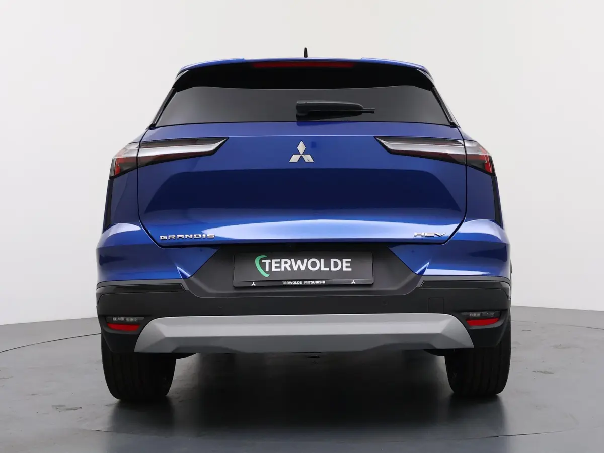 1.8 HEV First Edition €3.000 Korting | Google Build-in | rondom-camera | 19-inch lichtmetalen velgen | Stoelverwarming | Elektrische achterklep |Adaptieve Cruise control | MI-Pilot