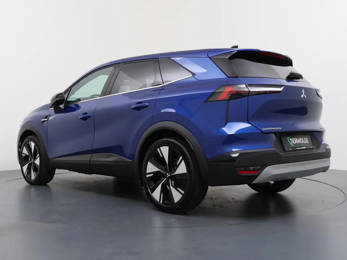 1.8 HEV First Edition €3.000 Korting | Google Build-in | rondom-camera | 19-inch lichtmetalen velgen | Stoelverwarming | Elektrische achterklep |Adaptieve Cruise control | MI-Pilot