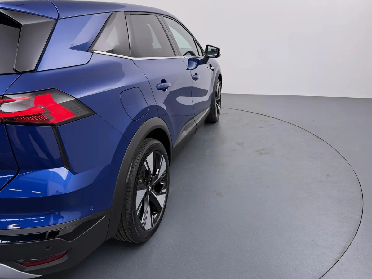 1.8 HEV First Edition €3.000 Korting | Google Build-in | rondom-camera | 19-inch lichtmetalen velgen | Stoelverwarming | Elektrische achterklep |Adaptieve Cruise control | MI-Pilot