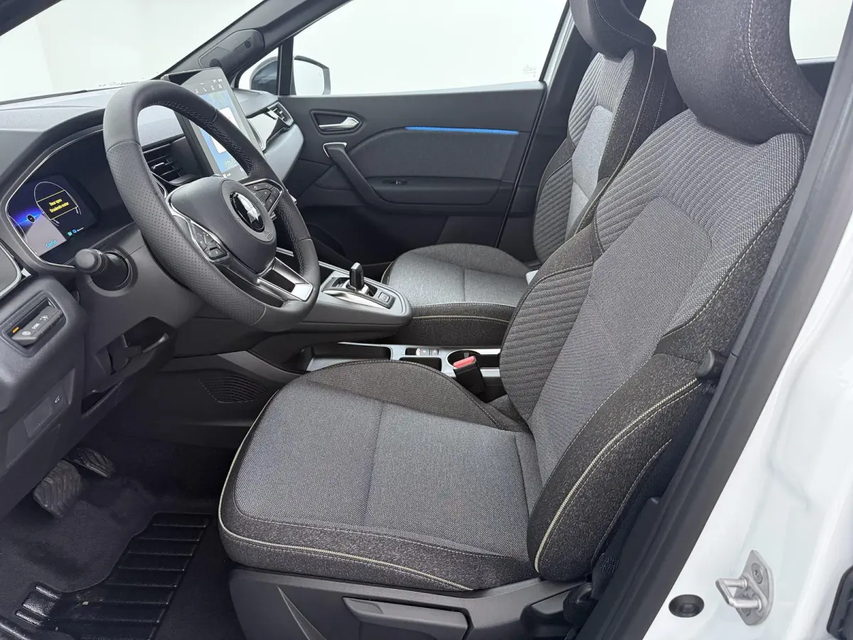 1.8 HEV First Edition €3.000 Korting | Google Build-in | rondom-camera | 19-inch lichtmetalen velgen | Stoelverwarming | Elektrische achterklep |Adaptieve Cruise control | MI-Pilot