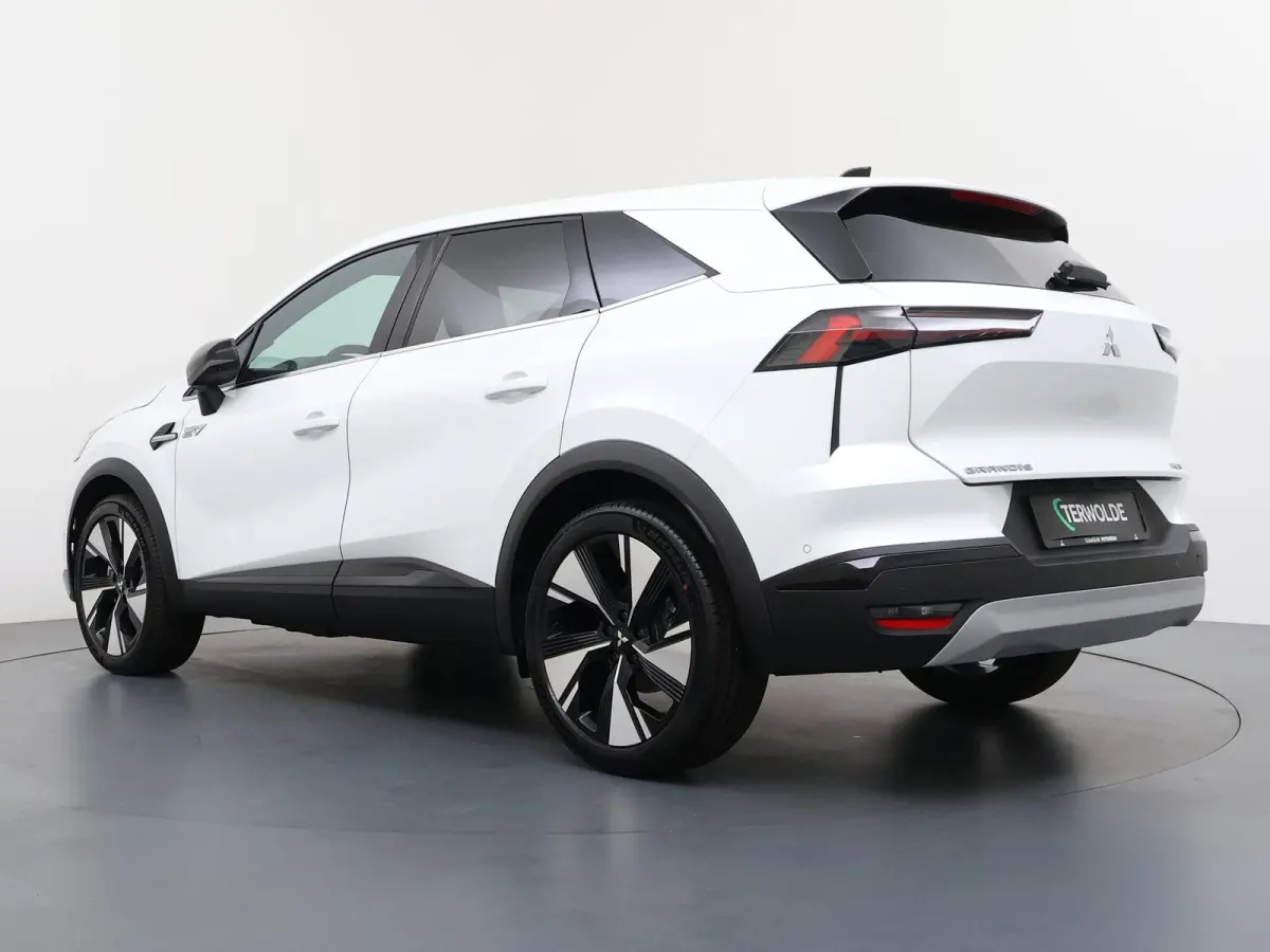 1.8 HEV First Edition €3.000 Korting | Google Build-in | rondom-camera | 19-inch lichtmetalen velgen | Stoelverwarming | Elektrische achterklep |Adaptieve Cruise control | MI-Pilot