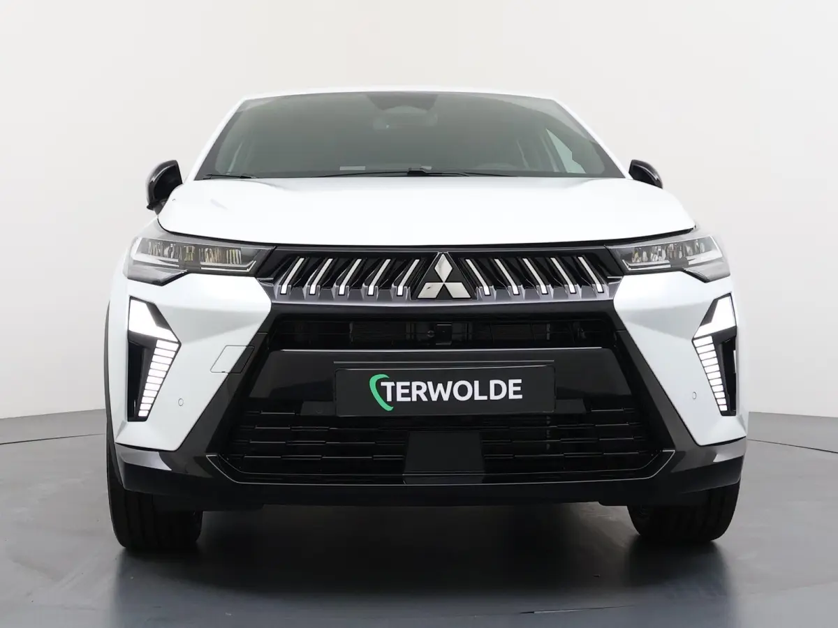 1.8 HEV First Edition €3.000 Korting | Google Build-in | rondom-camera | 19-inch lichtmetalen velgen | Stoelverwarming | Elektrische achterklep |Adaptieve Cruise control | MI-Pilot