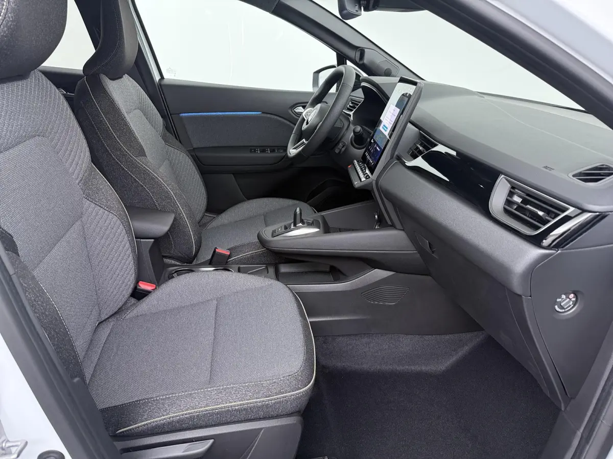 1.8 HEV First Edition €3.000 Korting | Google Build-in | rondom-camera | 19-inch lichtmetalen velgen | Stoelverwarming | Elektrische achterklep |Adaptieve Cruise control | MI-Pilot