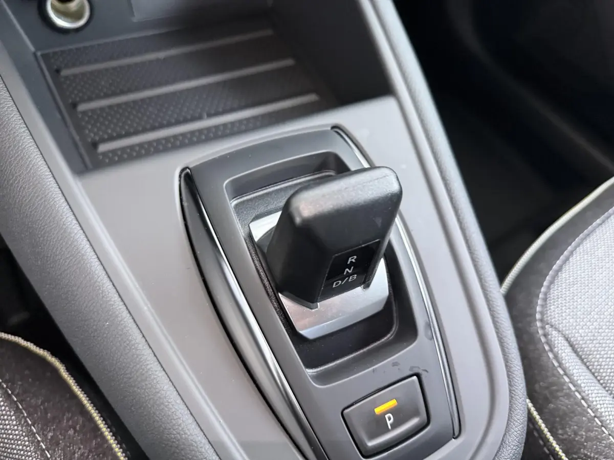 1.8 HEV First Edition €3.000 Korting | Google Build-in | rondom-camera | 19-inch lichtmetalen velgen | Stoelverwarming | Elektrische achterklep |Adaptieve Cruise control | MI-Pilot