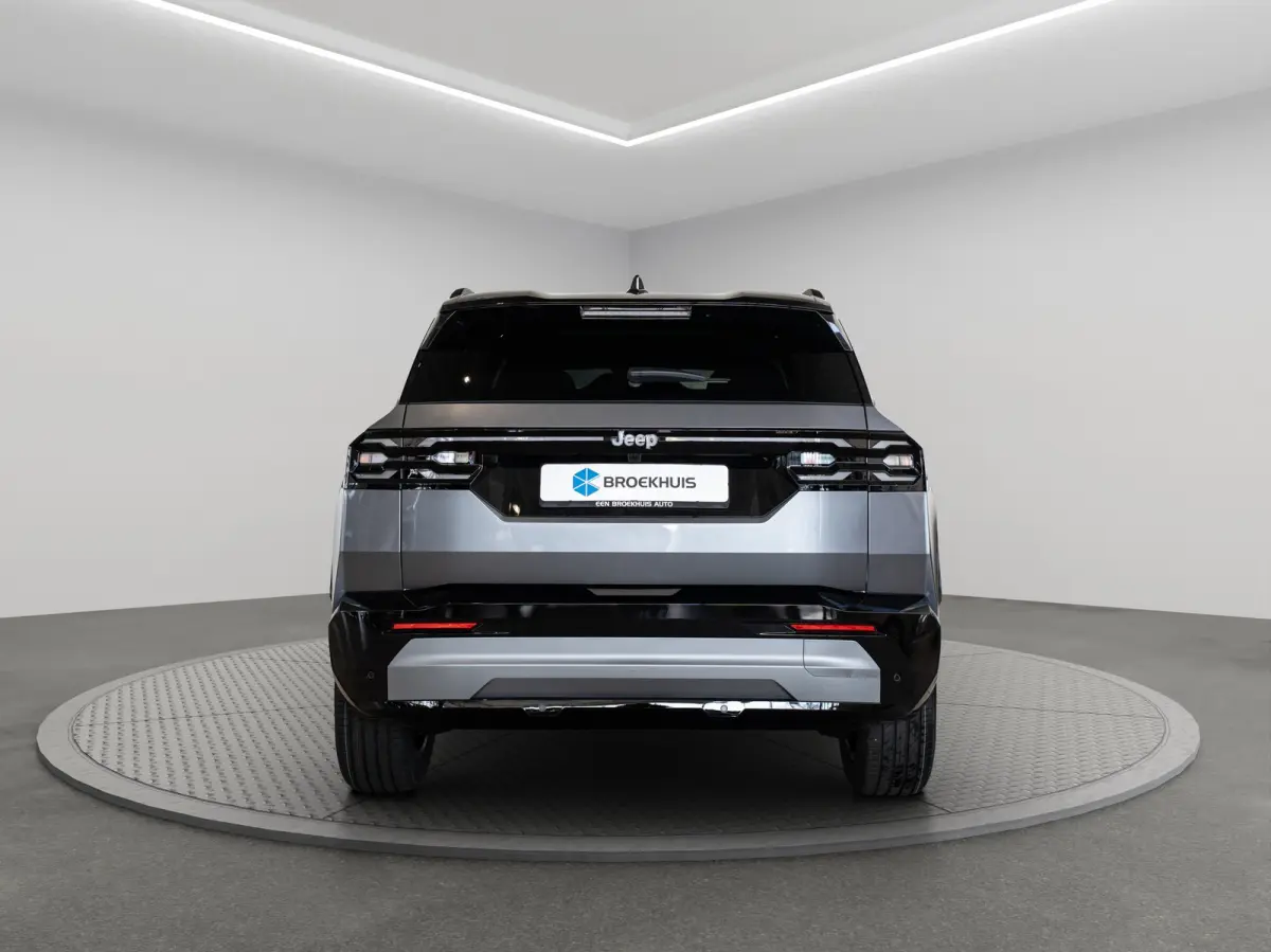 1.2 e-Hybrid First Edition | Tot 8 Jaar Garantie | Panoramadak | Elektrische Stoelverstelling | Elektrische Achterklep | Keyless | Camera | Stoel & Stuurverwarming | Focal Sound |