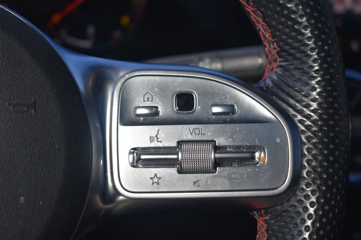 180 AMG Line 7p | AMG Styling | Adaptief demping systeem | Dode-hoek detectie | Elektrisch schuif-kanteldak | Achteruitrijcamera | 7Persoons | Eerste eigenaar