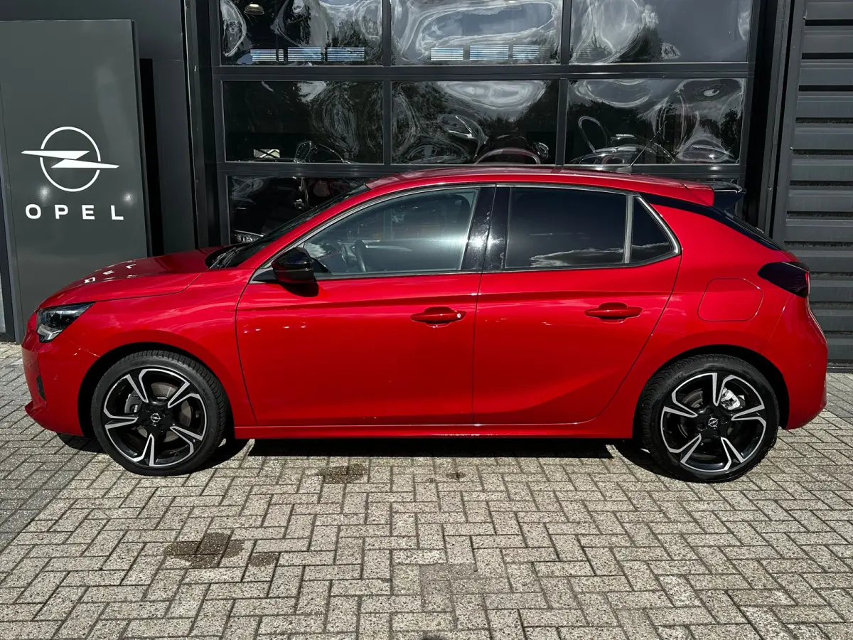 1.2 100PK GS Line Automaat | AUTOMAAT| TREKHAAK AFNEEMBAAR| NAVIGATIE| CAMERA| CRUISE CONTROL| CLIMATE CONTROL| PARKEERSENSOREN V+A| 17" VELGEN|