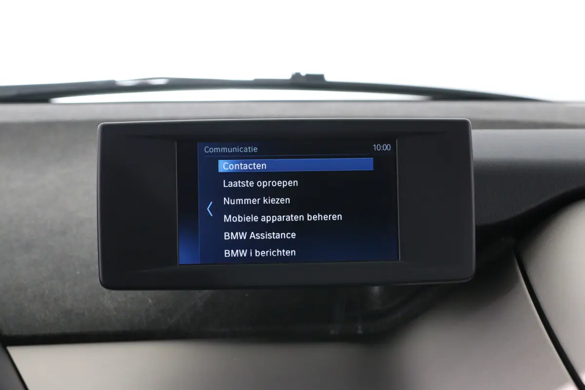 Basis 120Ah 42 kWh | Navigatie | Camera | LED | Cruise Adaptive | Parkeersensoren V+A | Stoelverwarming | Clima | Lichtmetalen Velgen