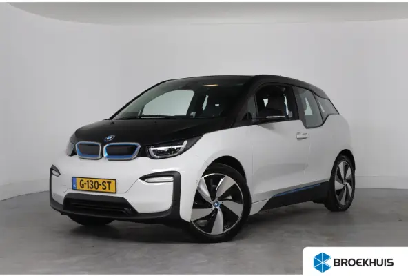 Basis 120Ah 42 kWh | Navigatie | Camera | LED | Cruise Adaptive | Parkeersensoren V+A | Stoelverwarming | Clima | Lichtmetalen Velgen