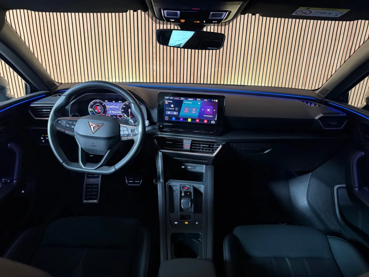 1.4 e-Hybrid VZ Business CRUISECONTROL|AMBIENT|APPLE CARPLAY/ANDROID|MATRIX|