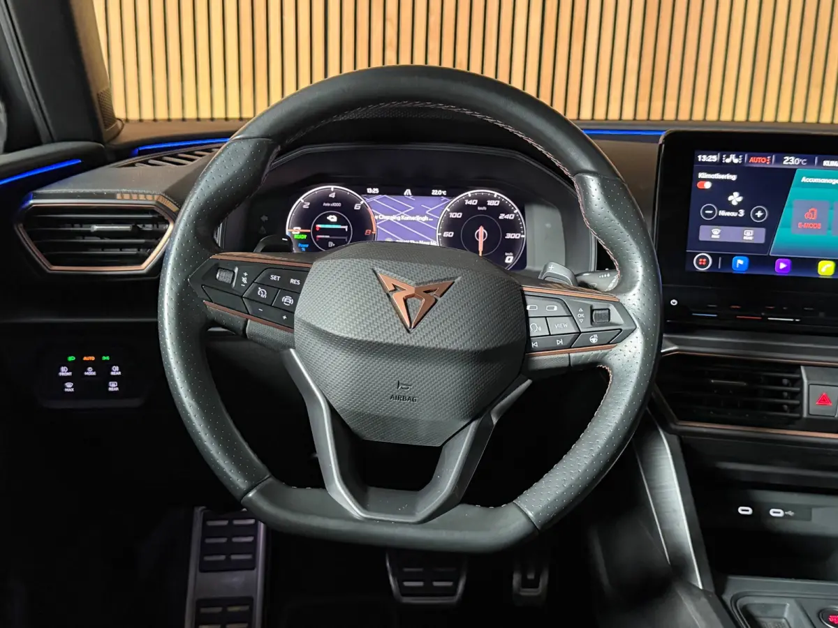 1.4 e-Hybrid VZ Business CRUISECONTROL|AMBIENT|APPLE CARPLAY/ANDROID|MATRIX|