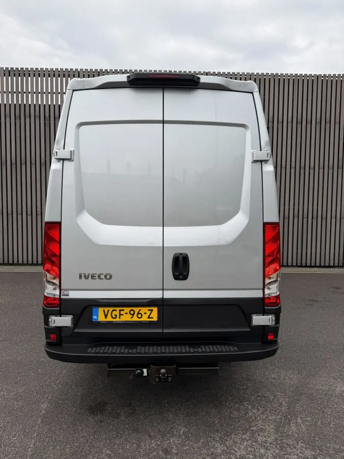 35C16V 2.3 Automaat / Dubbel Lucht / 3500 Trekhaak