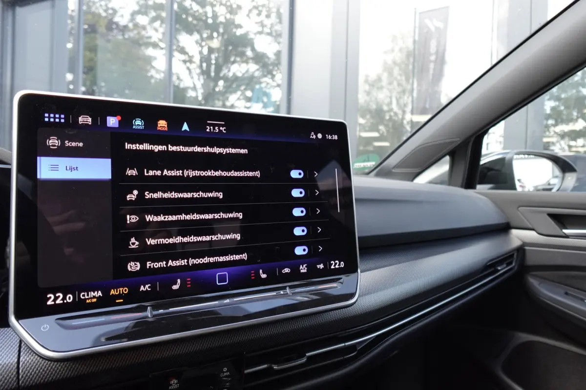 1.5 eTSI R-Line Edition PANO HUD KEYLESS