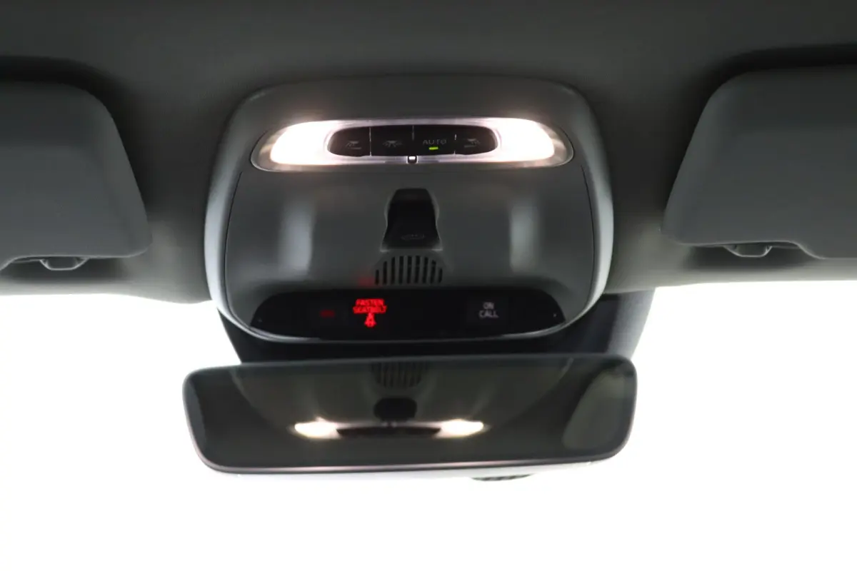 | Eerste Eigenaar | Camera | Trekhaak | Leer | Panorama  | Cruise Control