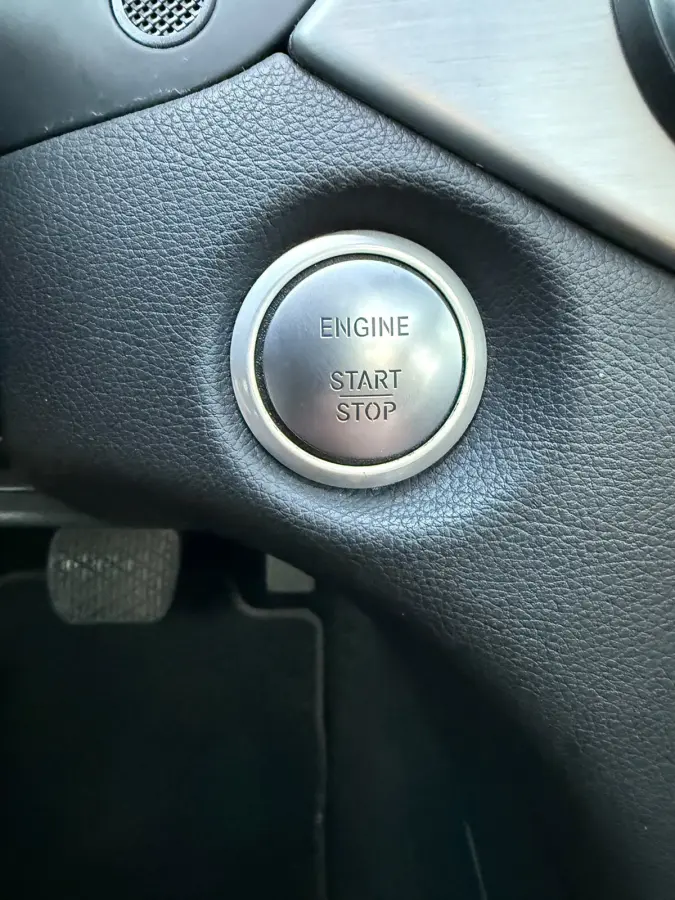 220 CDI Prestige Pano/ memory /Leer /Camera /Led /Trekhaak /Euro 6