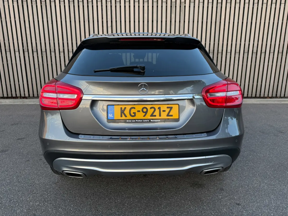 220 CDI Prestige Pano/ memory /Leer /Camera /Led /Trekhaak /Euro 6