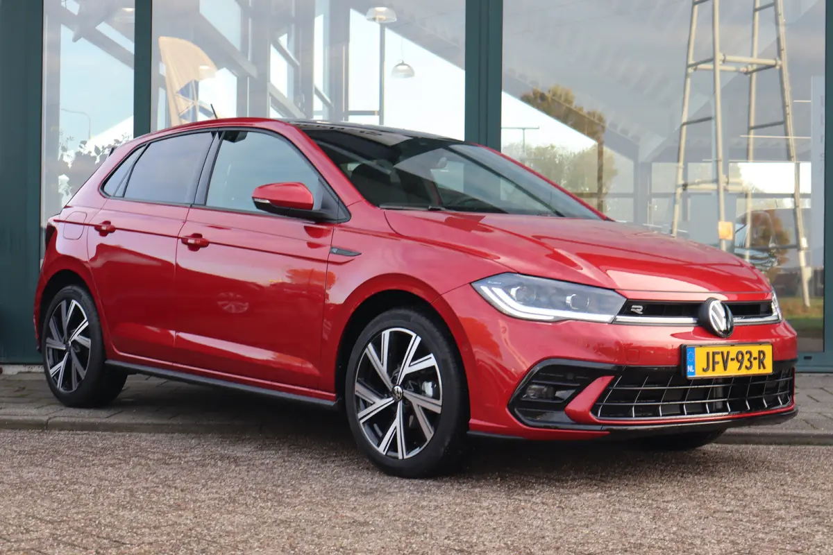 95PK 1.0 TSI R-Line Edition Panorama Dak | Achteruitrijcamera | Apple Carplay/Android Auto|telefoonintegratie premium | Elektrisch glazen panorama-dak