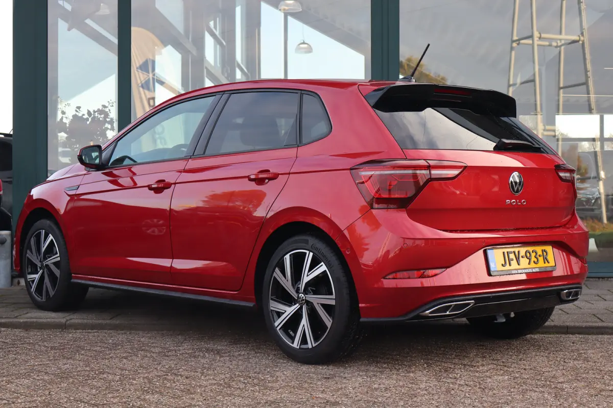 95PK 1.0 TSI R-Line Edition Panorama Dak | Achteruitrijcamera | Apple Carplay/Android Auto|telefoonintegratie premium | Elektrisch glazen panorama-dak