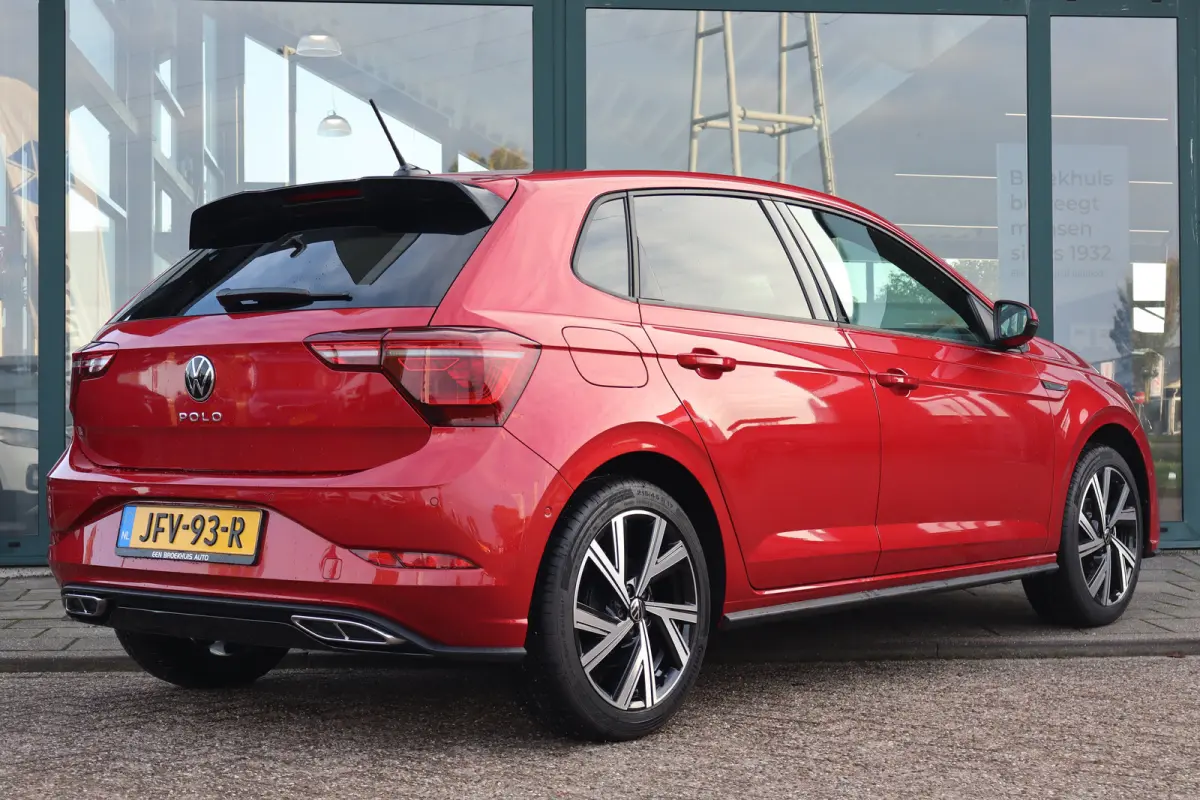 95PK 1.0 TSI R-Line Edition Panorama Dak | Achteruitrijcamera | Apple Carplay/Android Auto|telefoonintegratie premium | Elektrisch glazen panorama-dak
