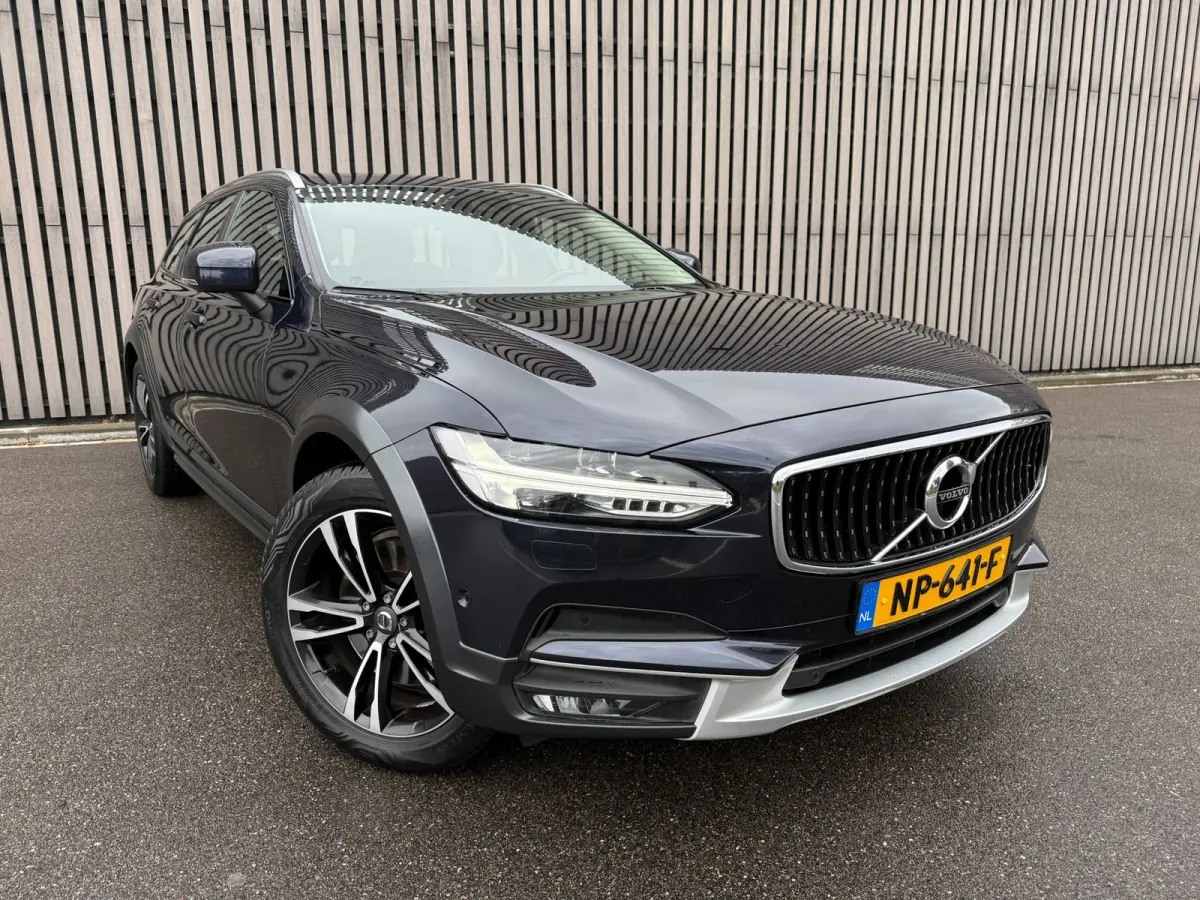2.0 D4 Pro AWD / Zeer netjes!