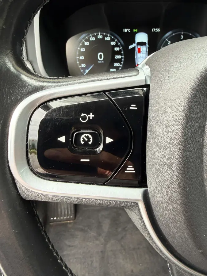 2.0 D4 Pro AWD / Zeer netjes!