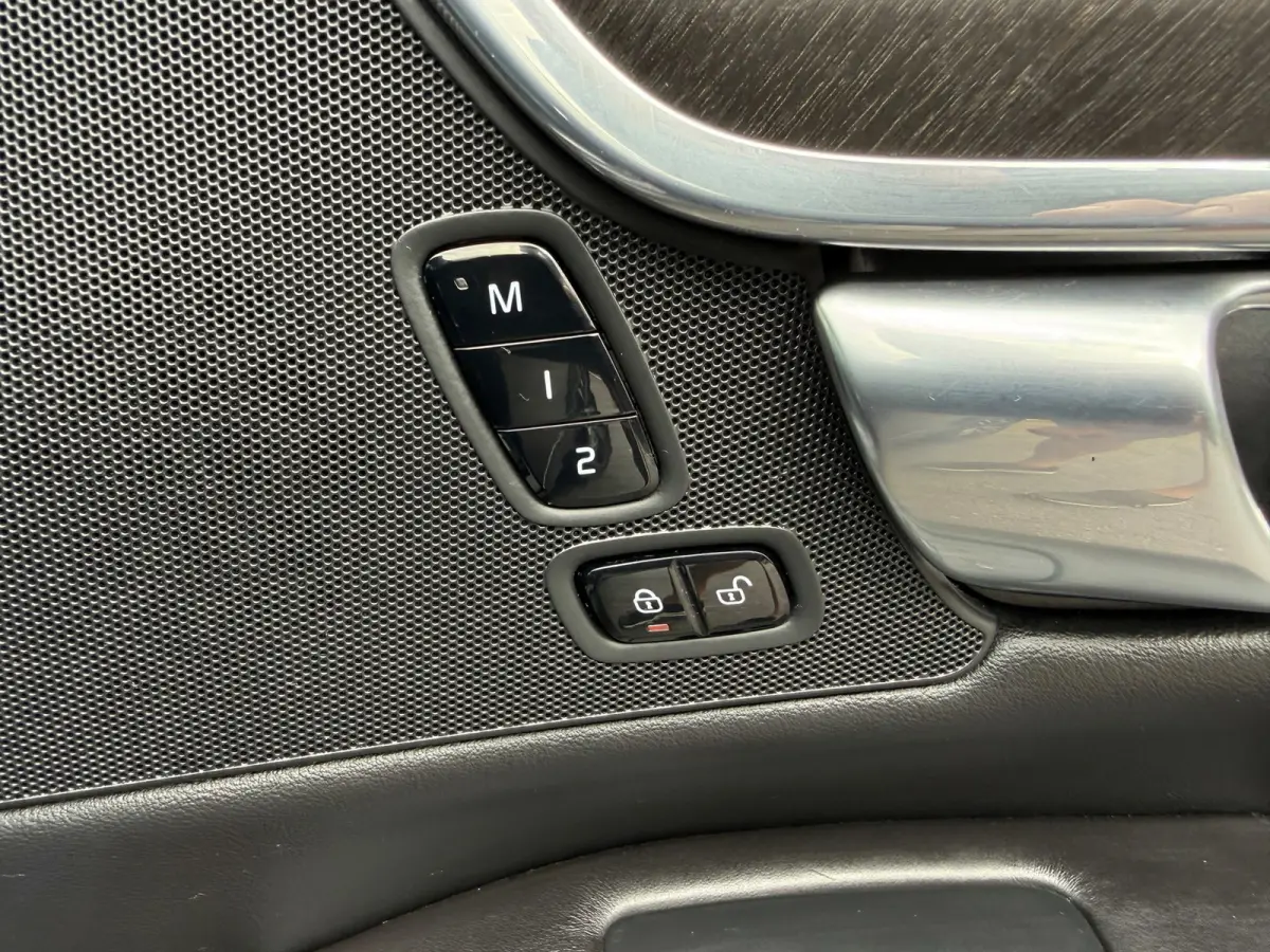 2.0 D4 Pro AWD / Zeer netjes!