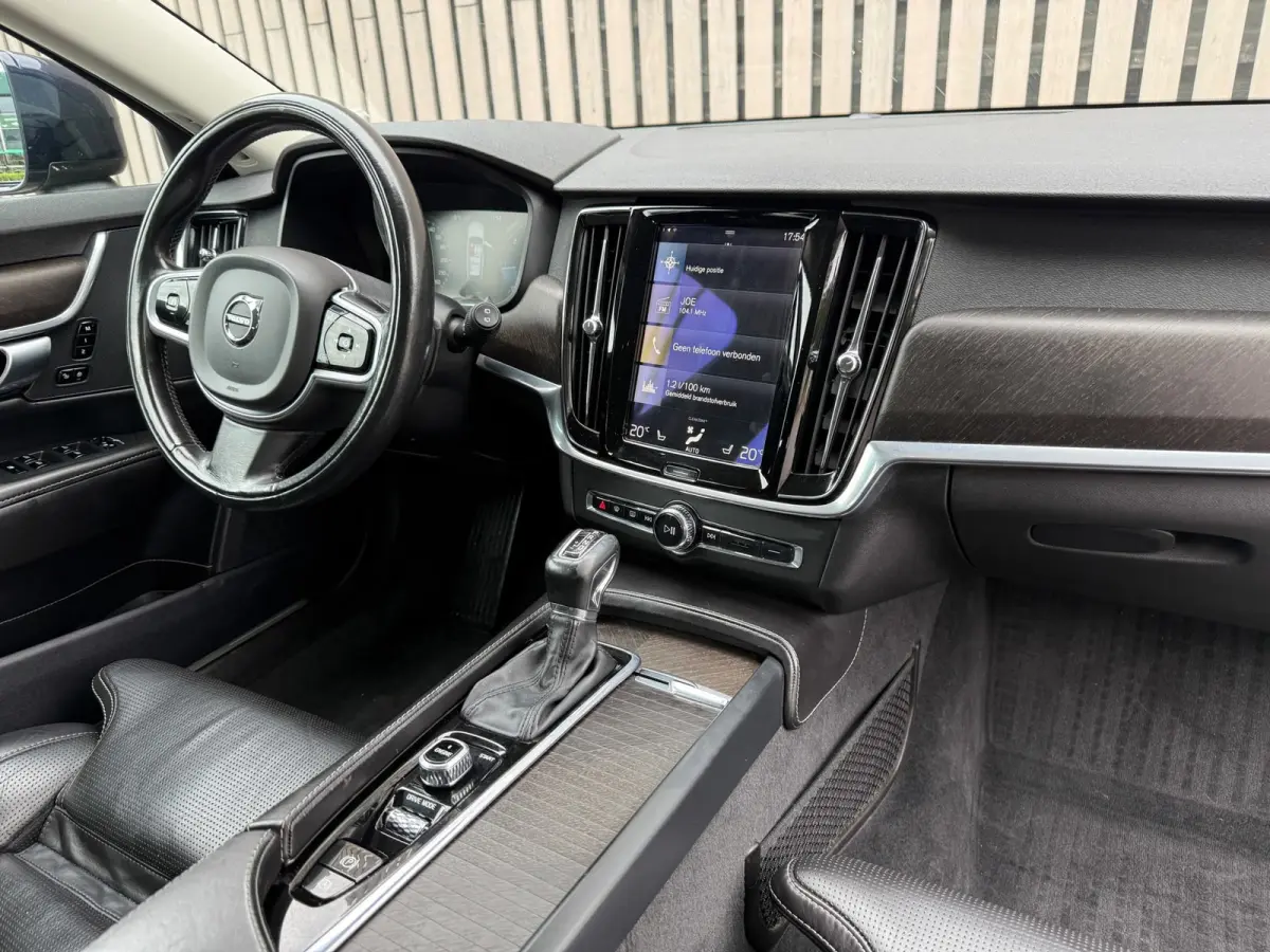 2.0 D4 Pro AWD / Zeer netjes!