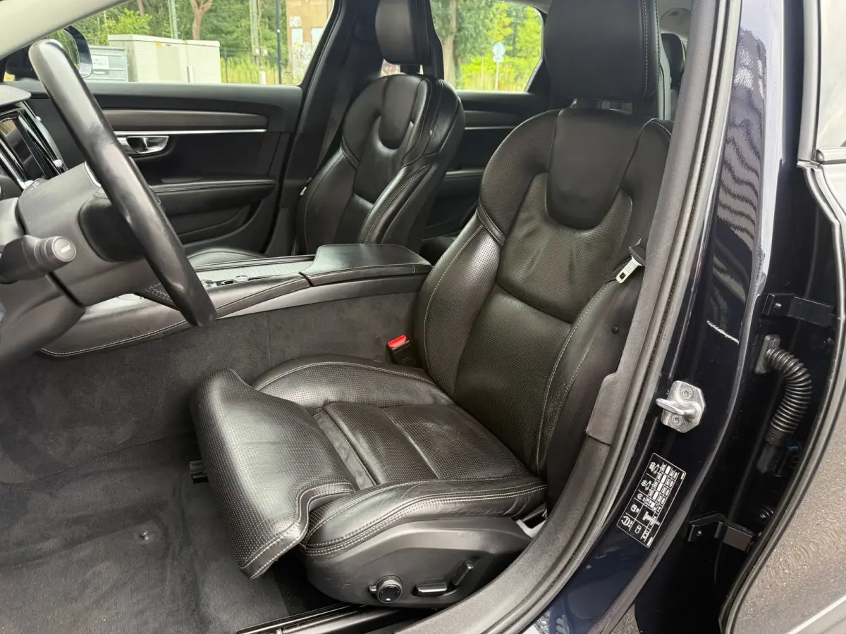 2.0 D4 Pro AWD / Zeer netjes!