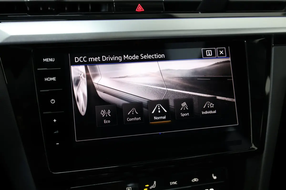 2.0 TSI 3x R-line BTW/LED/VIRTUAL/SFEER/PANO/LEER+S.VERWARMING+MEMORY/KEYLESS/20"/CAM/LINE/ACC/12 MDN GARANTIE!