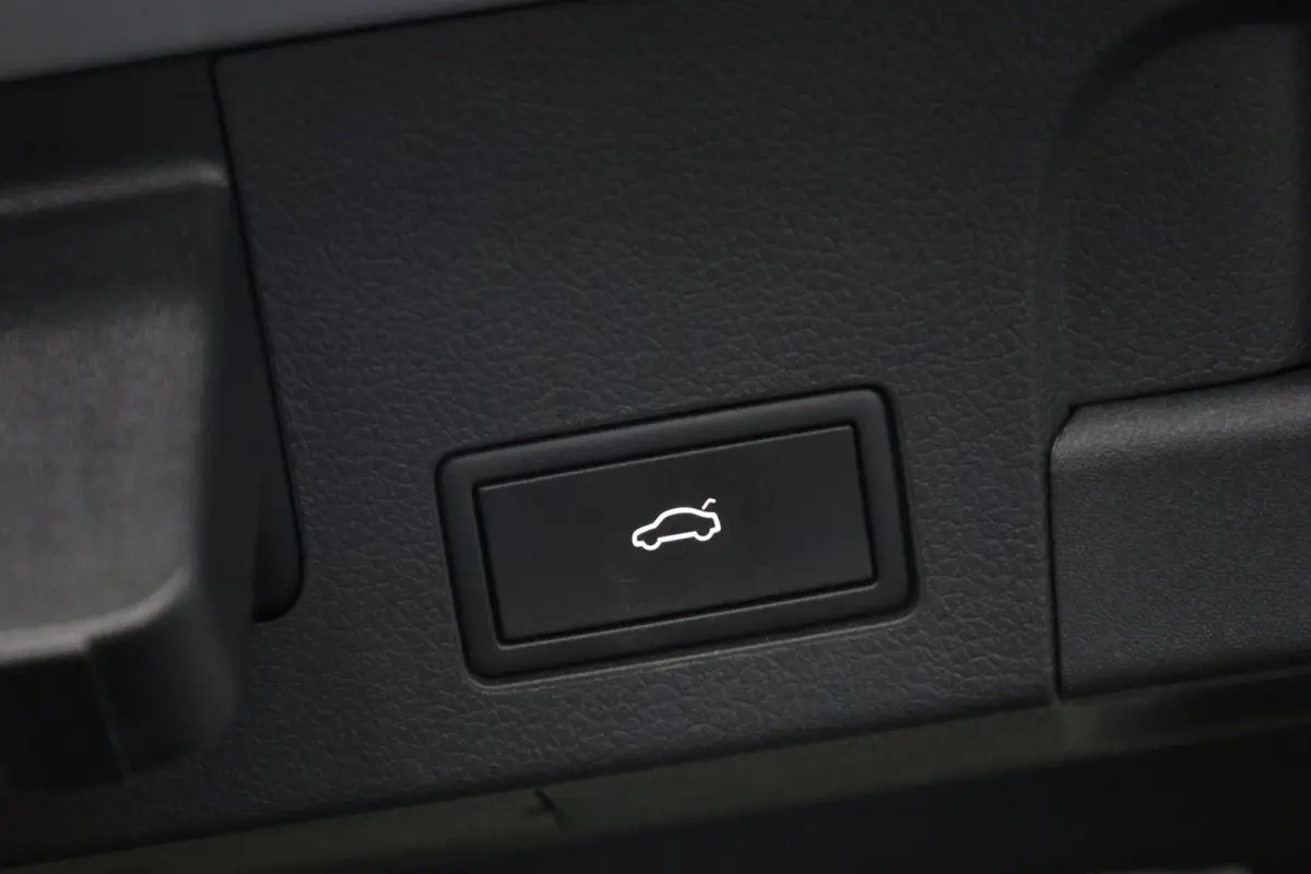 2.0 TSI 3x R-line BTW/LED/VIRTUAL/SFEER/PANO/LEER+S.VERWARMING+MEMORY/KEYLESS/20"/CAM/LINE/ACC/12 MDN GARANTIE!