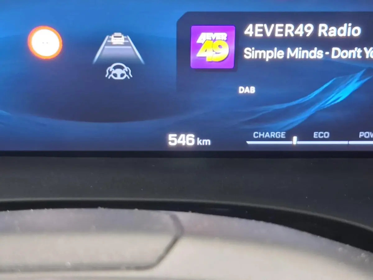 1.2 e-Hybrid First Edition | Tot 8 Jaar Garantie | Panoramadak | Elektrische Stoelverstelling | Elektrische Achterklep | Keyless | Camera | Stoel & Stuurverwarming | Focal Sound |