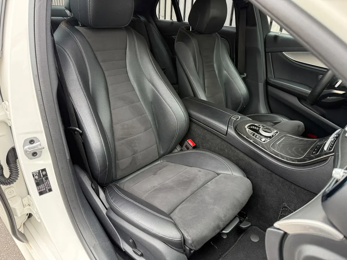 220 d Business Solution AMG pakket