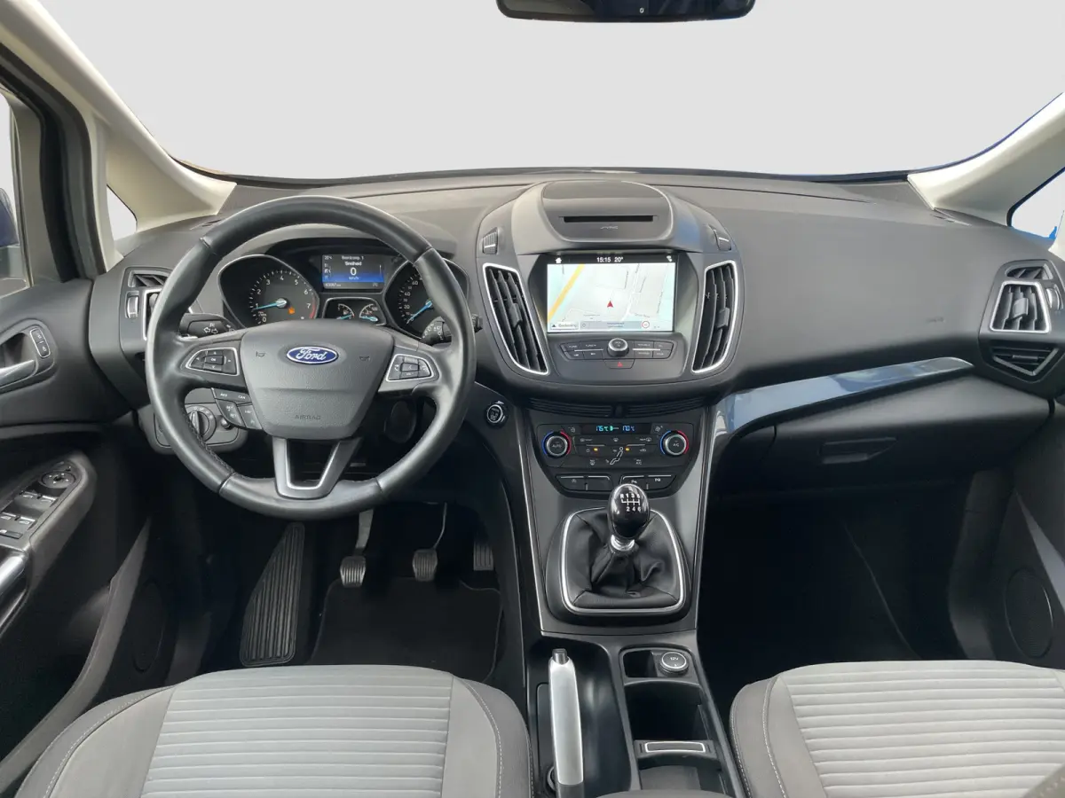 1.0 Titanium | Camera | Cruise Control | Navigatie | Dealer OH!
