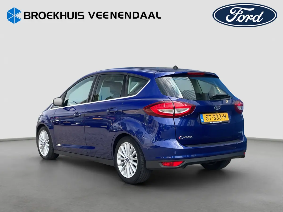 1.0 Titanium | Camera | Cruise Control | Navigatie | Dealer OH!