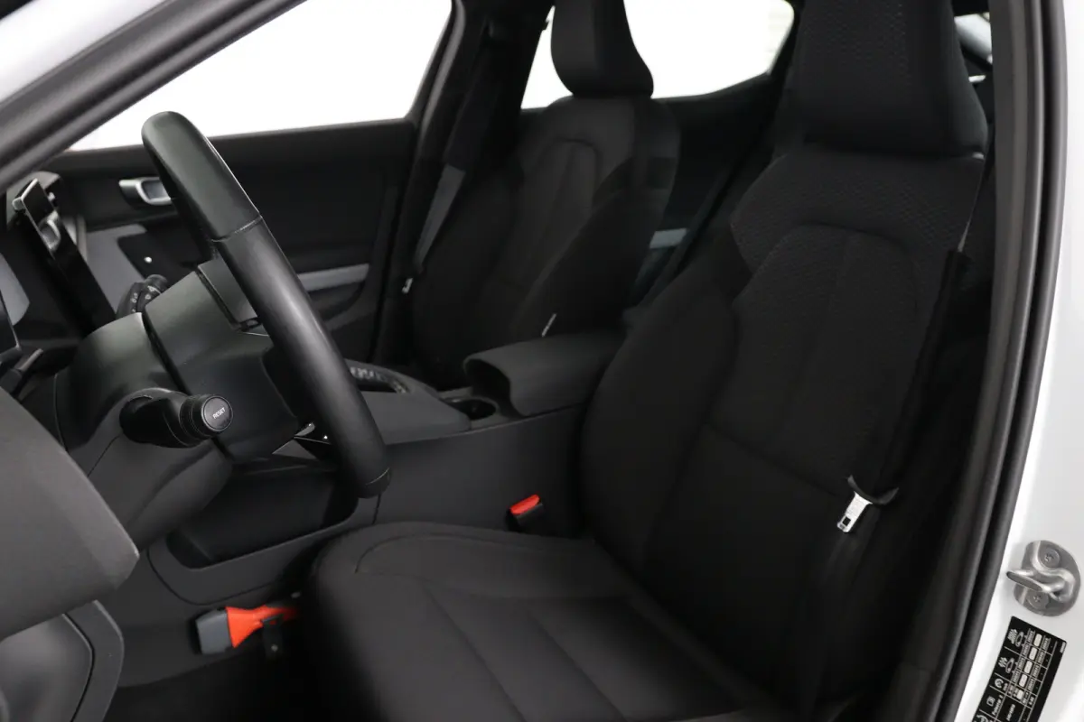 Long Range Single Motor 78 kWh | SOH 98% | LED | Clima | Camera | Memory | Keyless | Elk. Achterklep | Cruise Control | Parkeersensoren V+A | Lichtmetalen Velgen