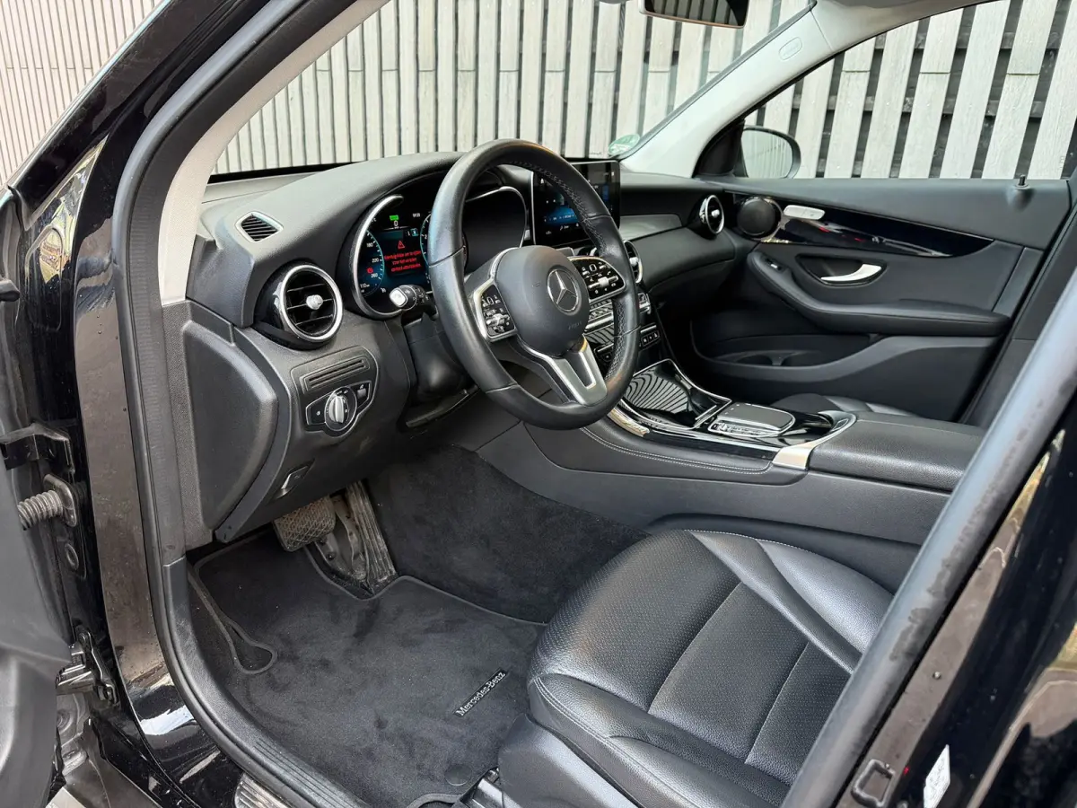 200 / Panodak / Leer / Camera / Facelift