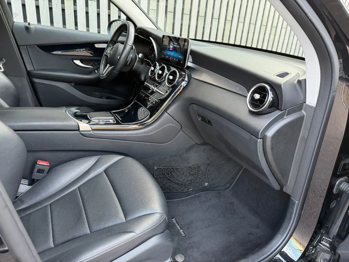 200 / Panodak / Leer / Camera / Facelift