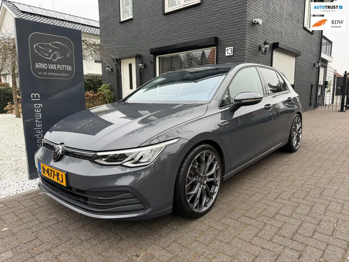 1.0 TSI Life Business / 19' /sfeer / Led /Cruise