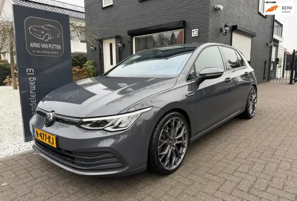 1.0 TSI Life Business / 19' /sfeer / Led /Cruise