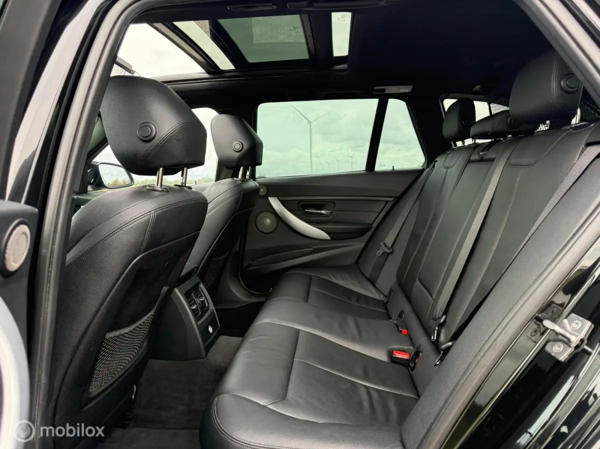 335i xDrive, M-Pakket, Harman Kardon !!