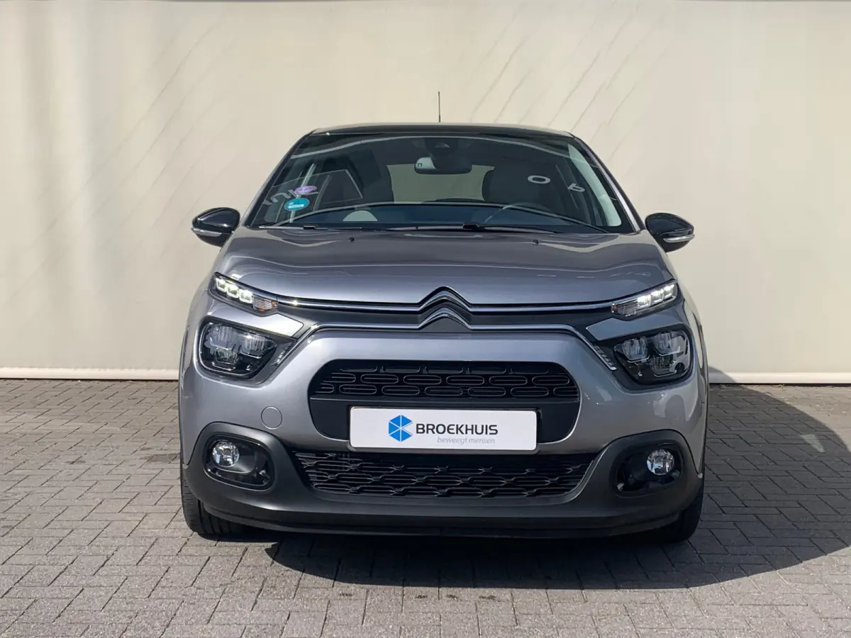 1.2 PureTech Feel Edition Airco | AppleCarPlay/ Android Auto | Camera | Cruise Control | DAB | Keyless | LMV 17" | Navi | PDC Achter |