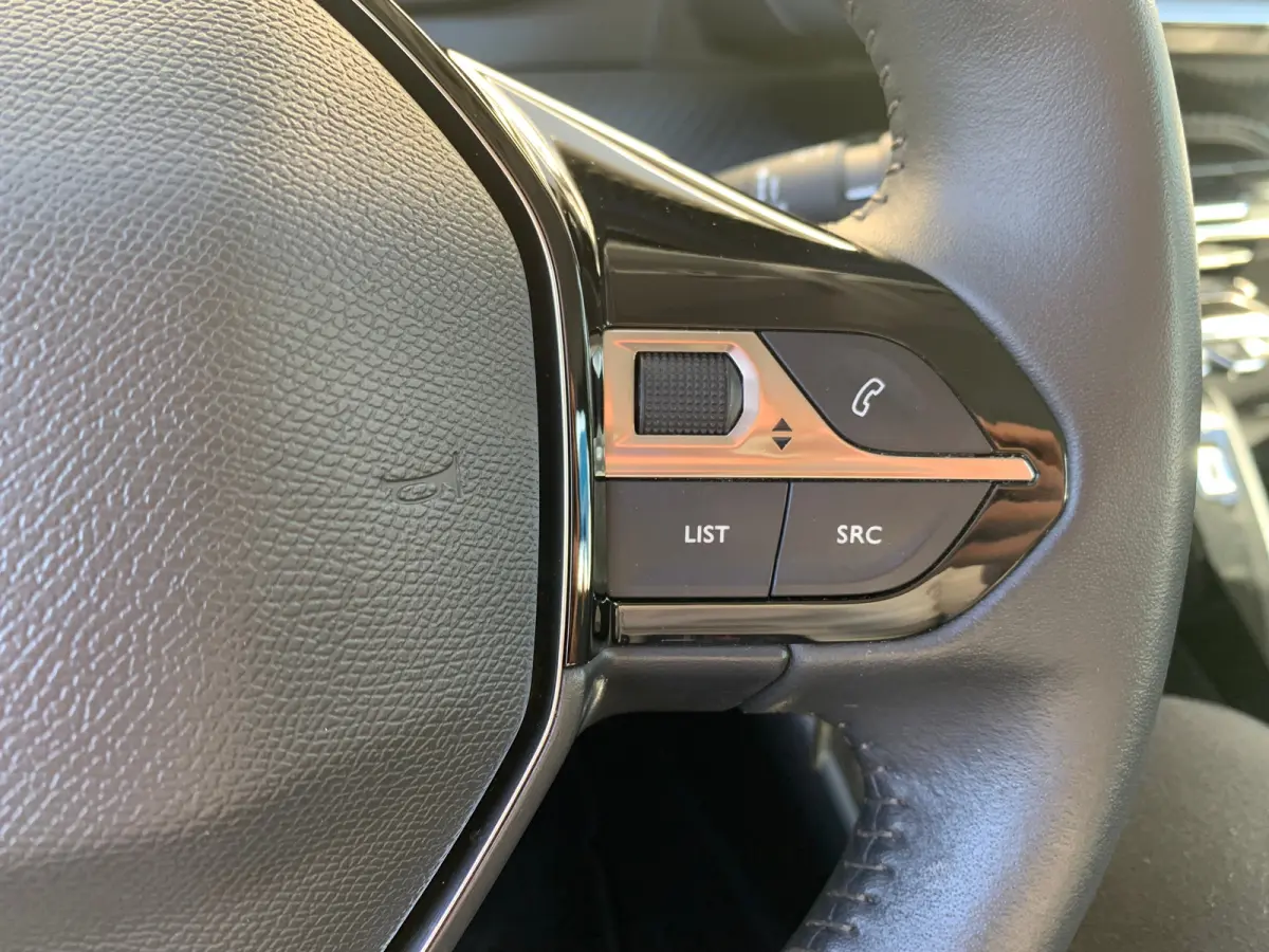 1.2 PureTech Active Pack Airco | Cruise Control | DAB | LMV 16" | Navi | PDC Achter |
