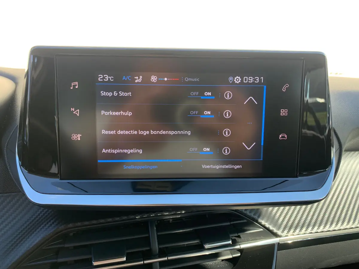 1.2 PureTech Active Pack Airco | Cruise Control | DAB | LMV 16" | Navi | PDC Achter |