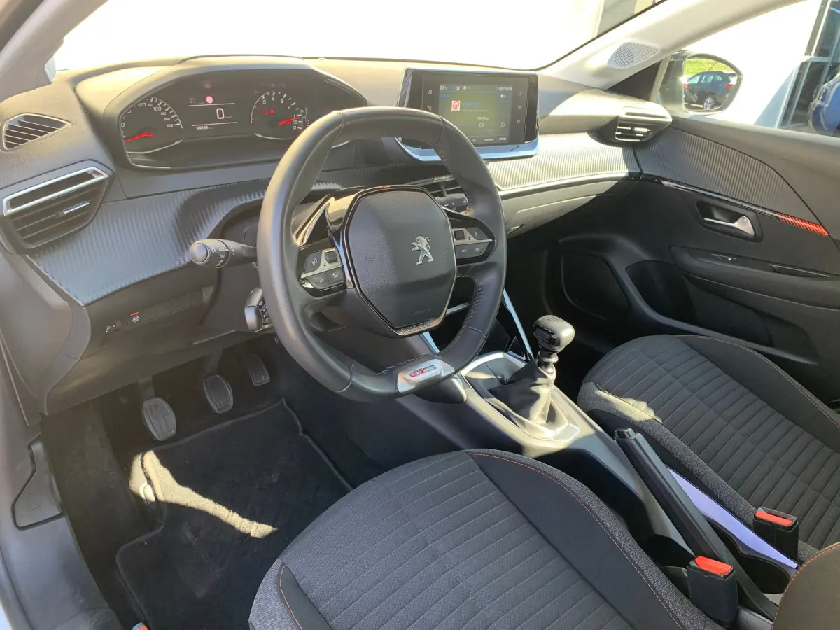 1.2 PureTech Active Pack Airco | Cruise Control | DAB | LMV 16" | Navi | PDC Achter |