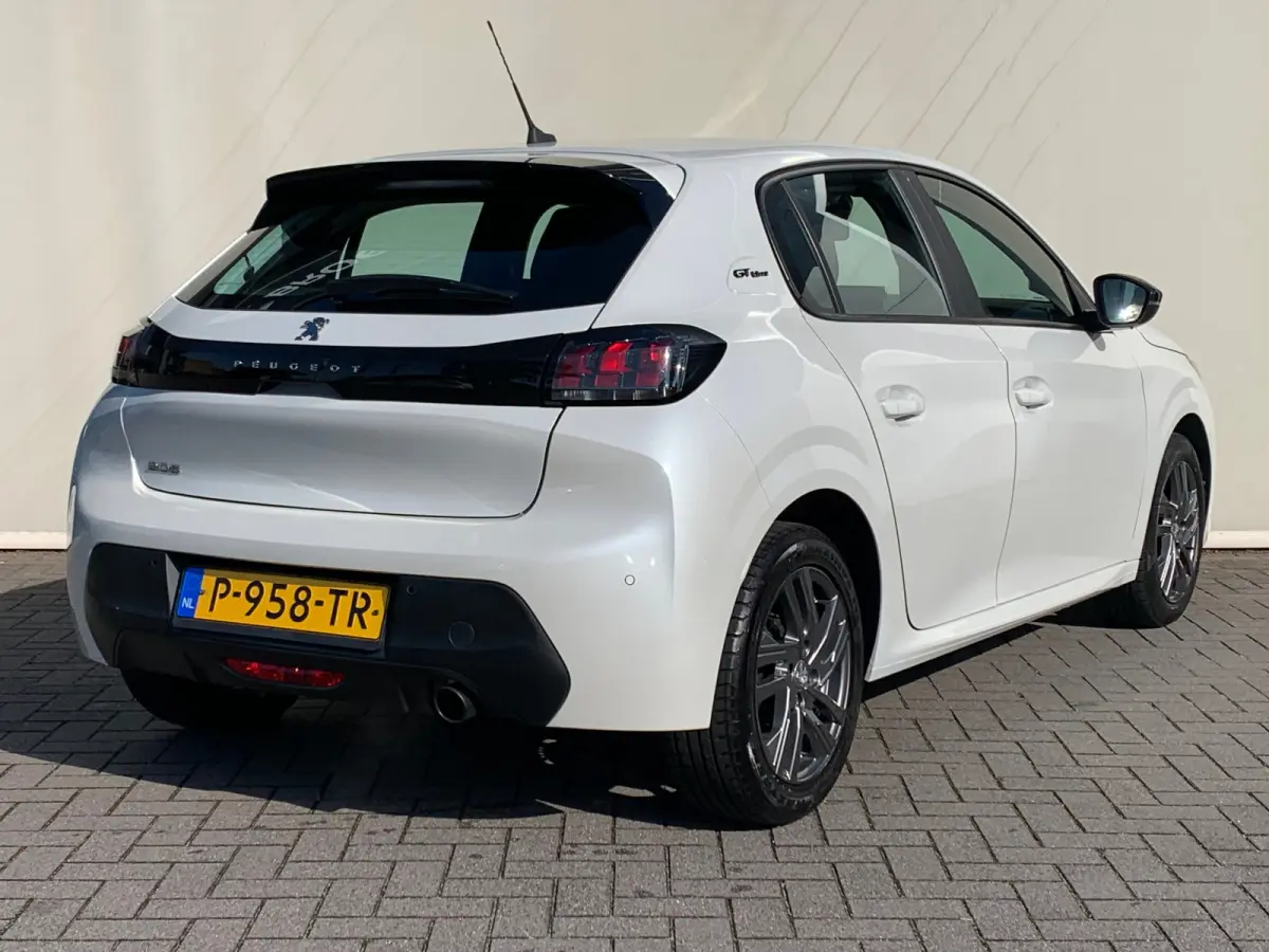 1.2 PureTech Active Pack Airco | Cruise Control | DAB | LMV 16" | Navi | PDC Achter |