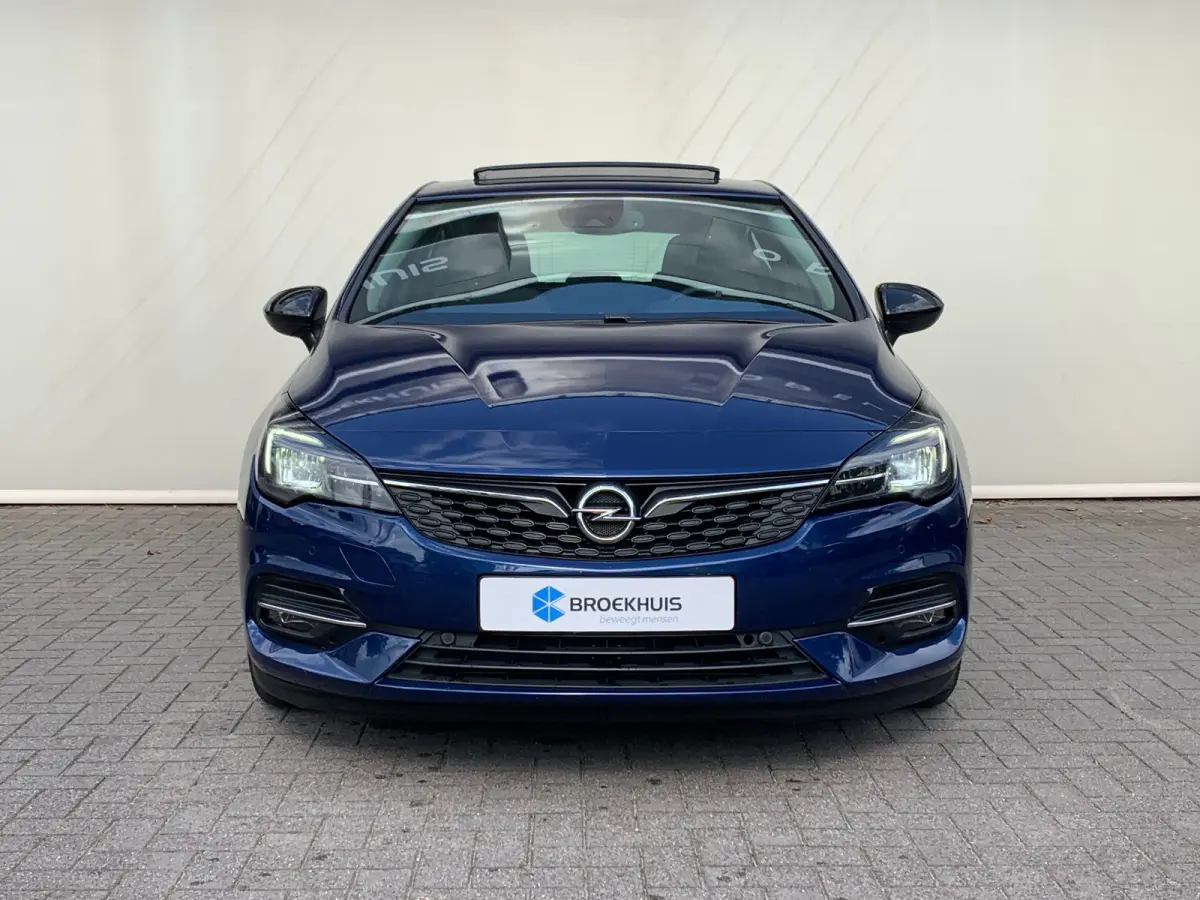 1.4 Business Elegance Airco | Camera | Cruise Control | DAB | Keyless | LED | LMV 16" | PDCV V&A | Navi | Pano | Stoel-Stuurverwarming |