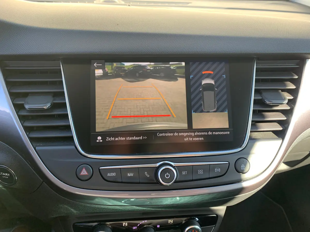 1.2 Turbo Online Edition Airco | Automaat! | Camera | Cruise Control | DAB | Keyless | LMV 17" | PDC V&A | Navi |