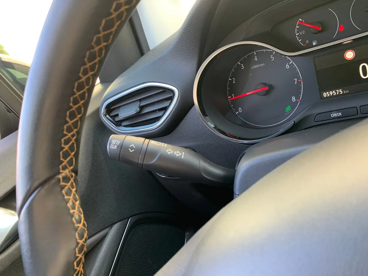 1.2 Turbo Online Edition Airco | Automaat! | Camera | Cruise Control | DAB | Keyless | LMV 17" | PDC V&A | Navi |