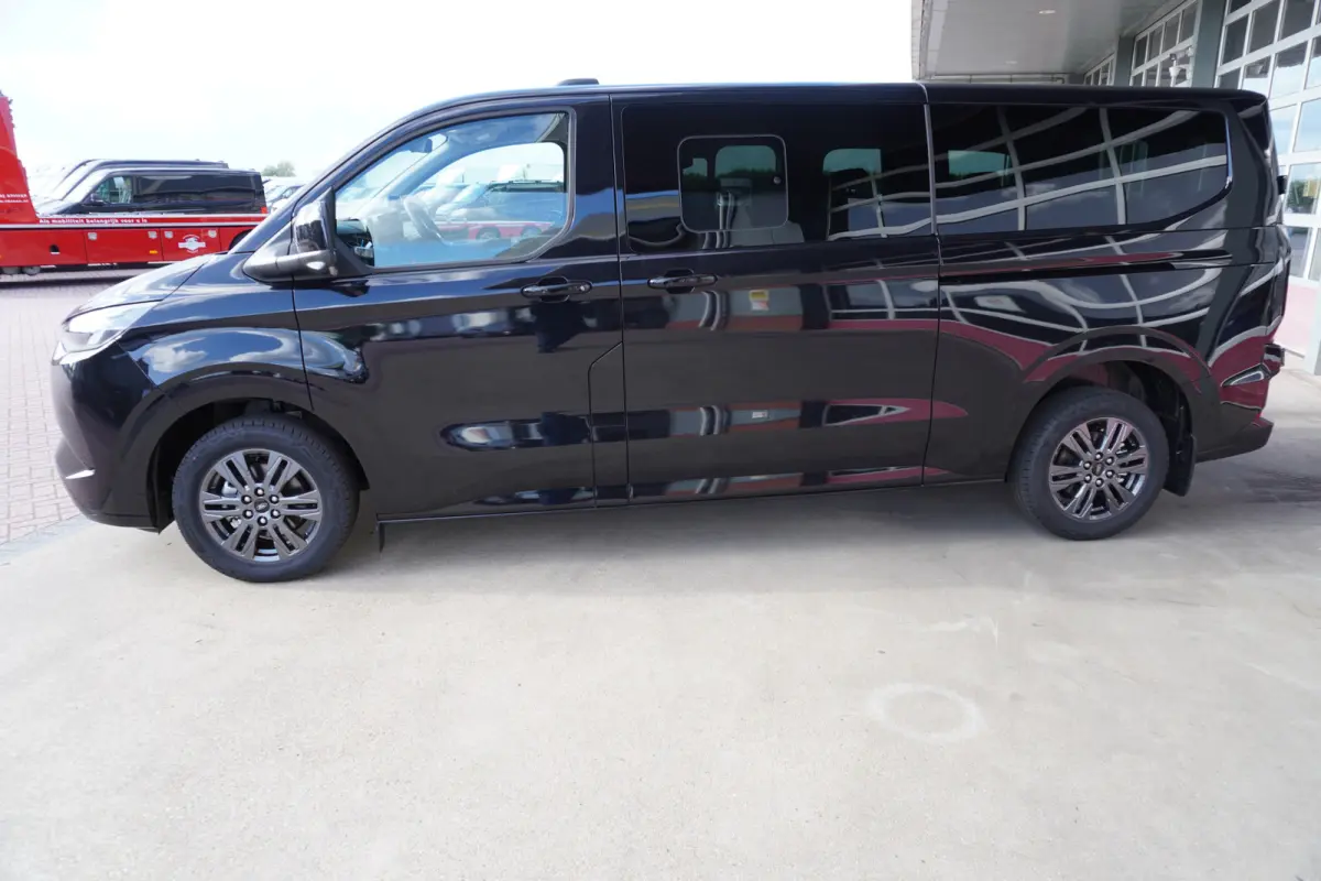 340L 2.5 PHEV 233PK L2H1 Limited Automaat 9 Persoons nr. V045 | Hybride | Airco | Adap. Cruise | Navigatie | 360 Camera | Schuifdeur L+R